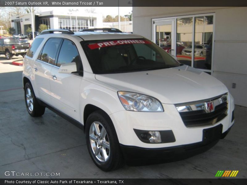 White Diamond Tricoat / Tan 2007 Saturn Outlook XR