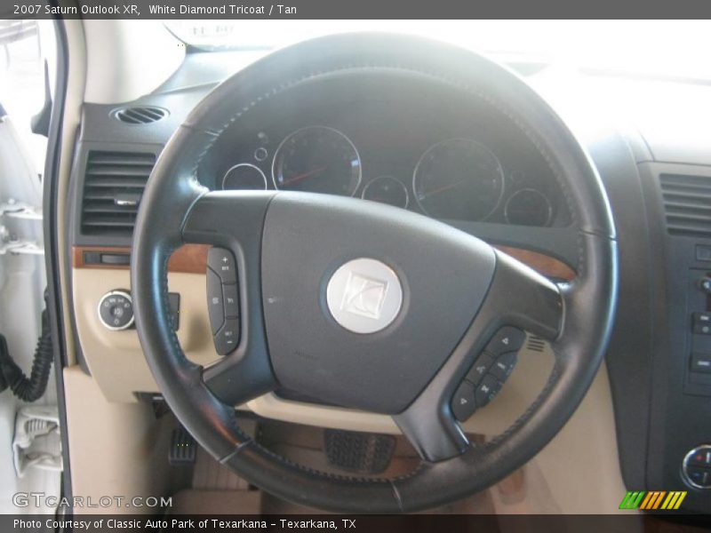 White Diamond Tricoat / Tan 2007 Saturn Outlook XR
