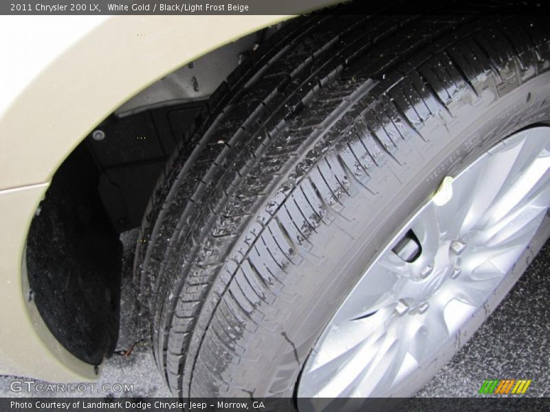 White Gold / Black/Light Frost Beige 2011 Chrysler 200 LX