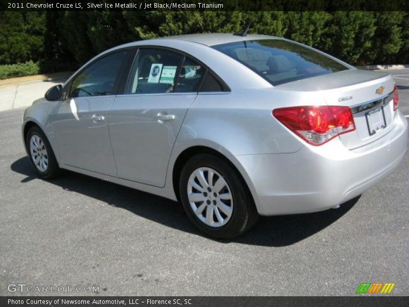 Silver Ice Metallic / Jet Black/Medium Titanium 2011 Chevrolet Cruze LS