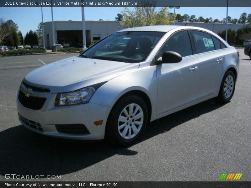 Silver Ice Metallic / Jet Black/Medium Titanium 2011 Chevrolet Cruze LS