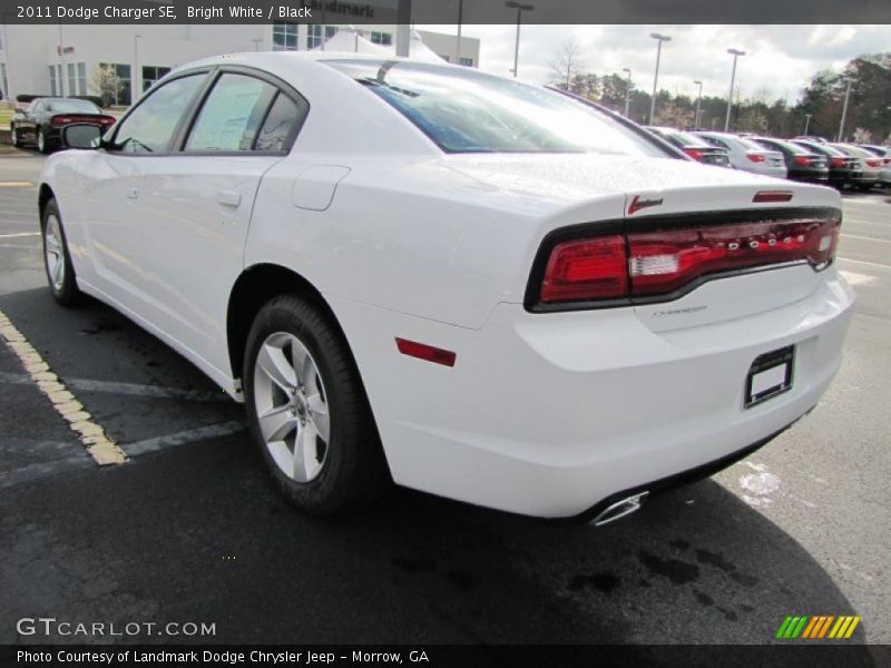 Bright White / Black 2011 Dodge Charger SE