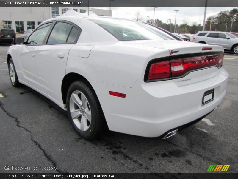 Bright White / Black 2011 Dodge Charger SE