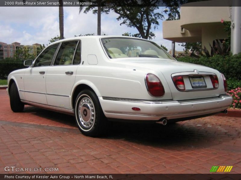 White / Magnolia 2000 Rolls-Royce Silver Seraph