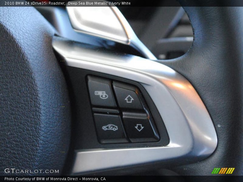 Controls of 2010 Z4 sDrive35i Roadster
