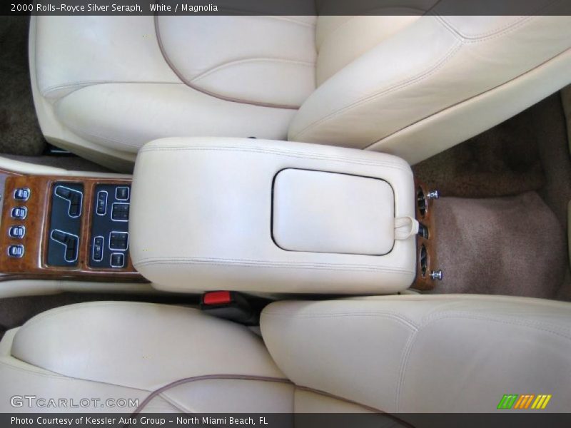 White / Magnolia 2000 Rolls-Royce Silver Seraph