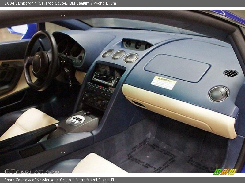 Dashboard of 2004 Gallardo Coupe