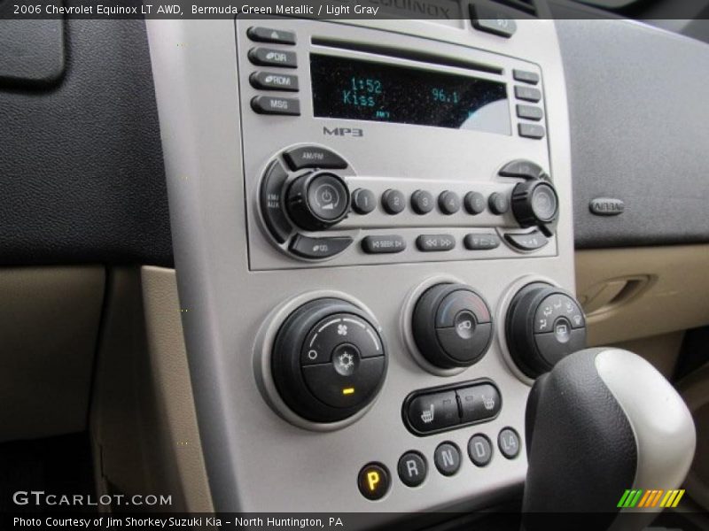 Bermuda Green Metallic / Light Gray 2006 Chevrolet Equinox LT AWD