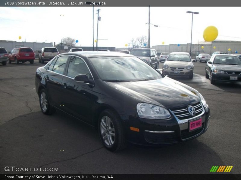Black Uni / Pure Beige 2009 Volkswagen Jetta TDI Sedan