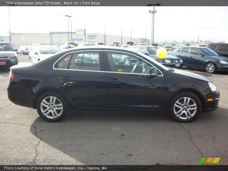 Black Uni / Pure Beige 2009 Volkswagen Jetta TDI Sedan