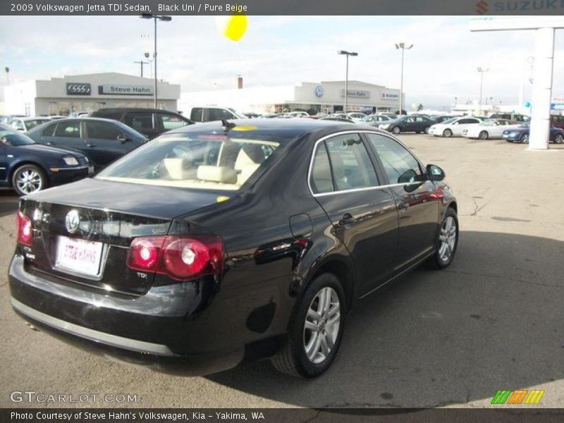 Black Uni / Pure Beige 2009 Volkswagen Jetta TDI Sedan