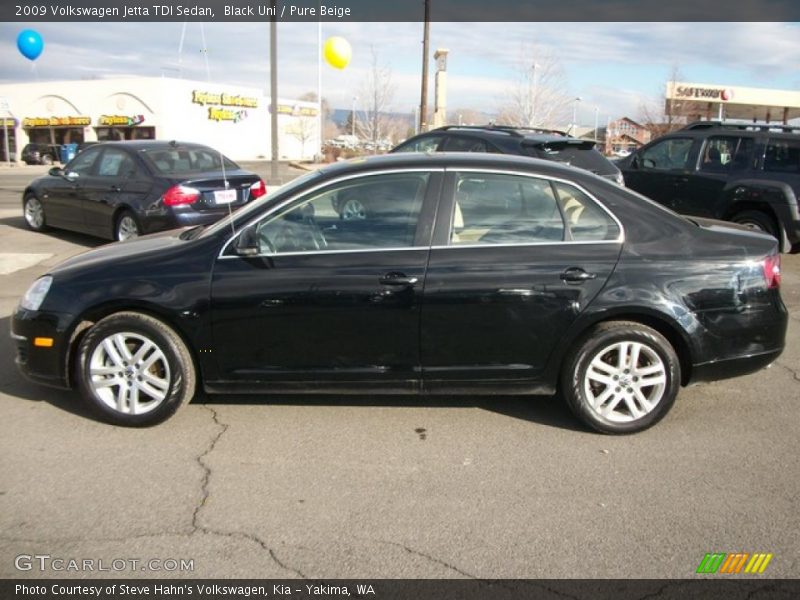 Black Uni / Pure Beige 2009 Volkswagen Jetta TDI Sedan