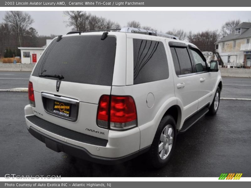 Ceramic White Tri-Coat / Light Parchment 2003 Lincoln Aviator Luxury AWD