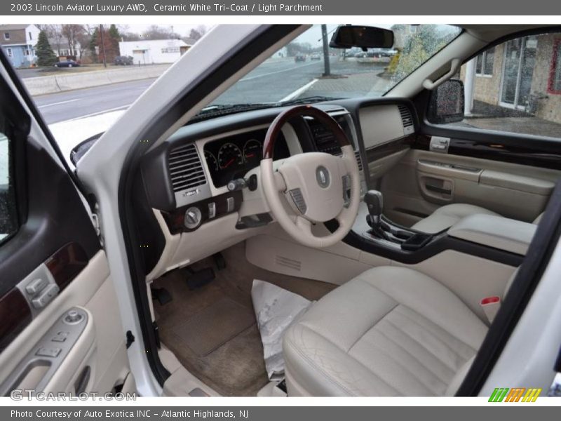 Ceramic White Tri-Coat / Light Parchment 2003 Lincoln Aviator Luxury AWD