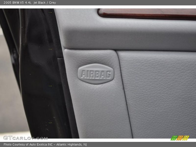 Jet Black / Grey 2005 BMW X5 4.4i