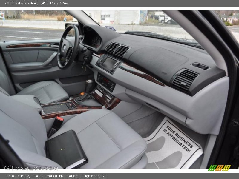 Jet Black / Grey 2005 BMW X5 4.4i