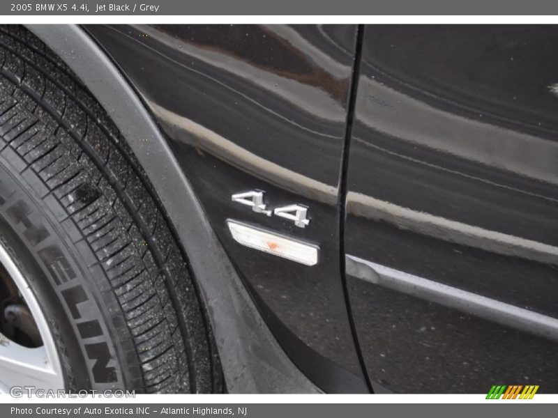 Jet Black / Grey 2005 BMW X5 4.4i