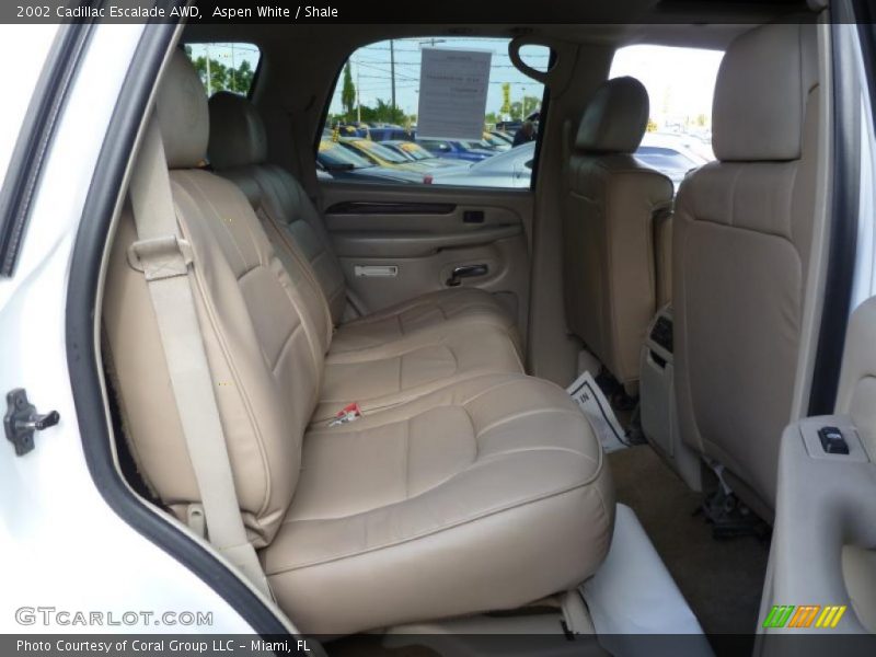 Aspen White / Shale 2002 Cadillac Escalade AWD