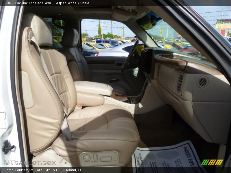 Aspen White / Shale 2002 Cadillac Escalade AWD