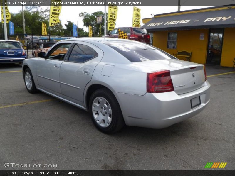 Bright Silver Metallic / Dark Slate Gray/Light Graystone 2006 Dodge Charger SE