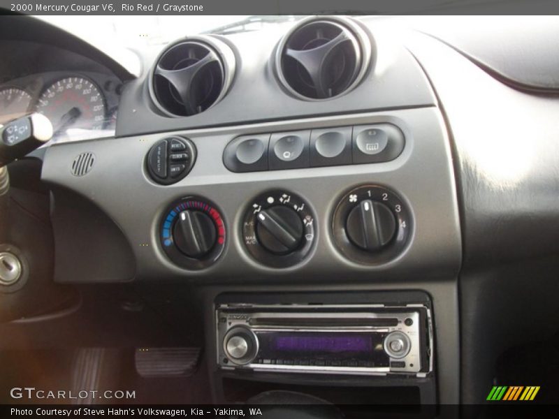 Rio Red / Graystone 2000 Mercury Cougar V6