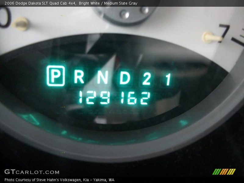 Bright White / Medium Slate Gray 2006 Dodge Dakota SLT Quad Cab 4x4