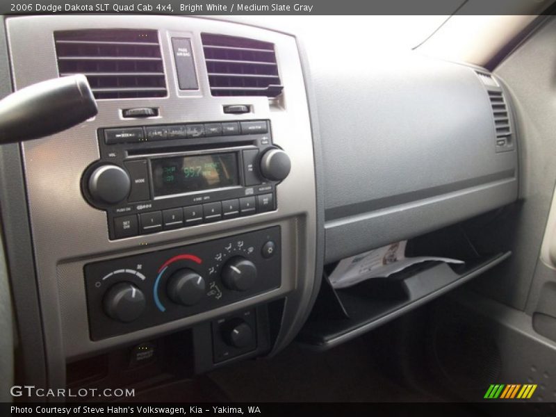 Bright White / Medium Slate Gray 2006 Dodge Dakota SLT Quad Cab 4x4