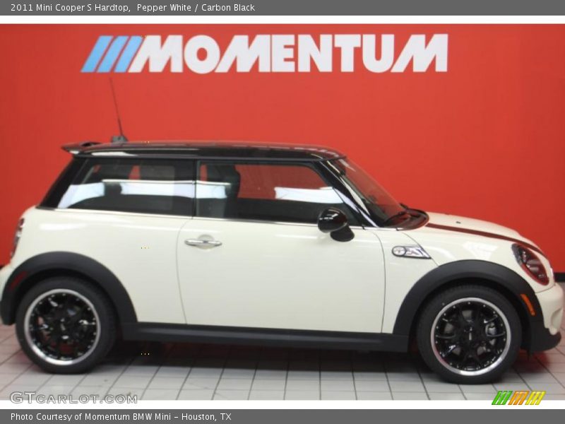 Pepper White / Carbon Black 2011 Mini Cooper S Hardtop