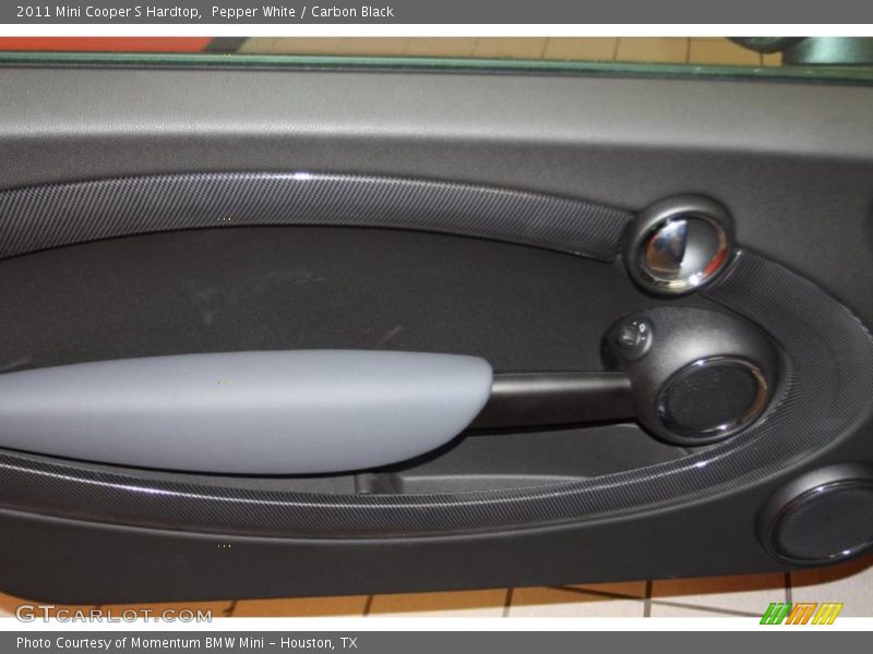 Pepper White / Carbon Black 2011 Mini Cooper S Hardtop