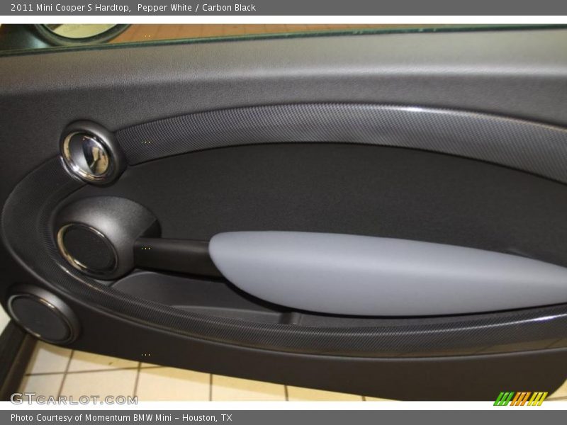 Pepper White / Carbon Black 2011 Mini Cooper S Hardtop