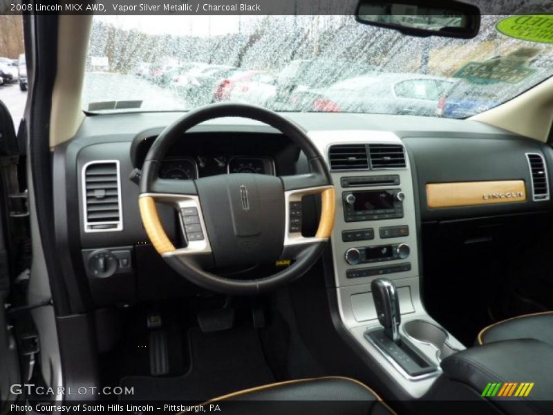 Dashboard of 2008 MKX AWD