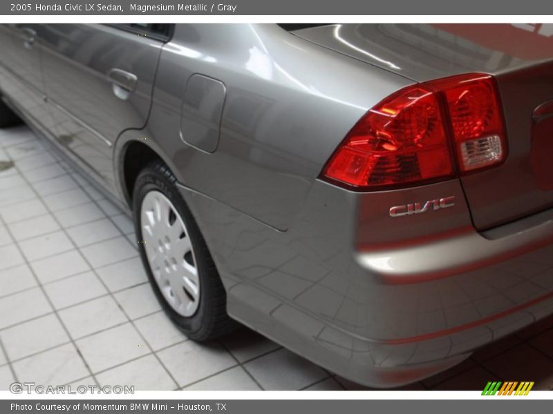 Magnesium Metallic / Gray 2005 Honda Civic LX Sedan