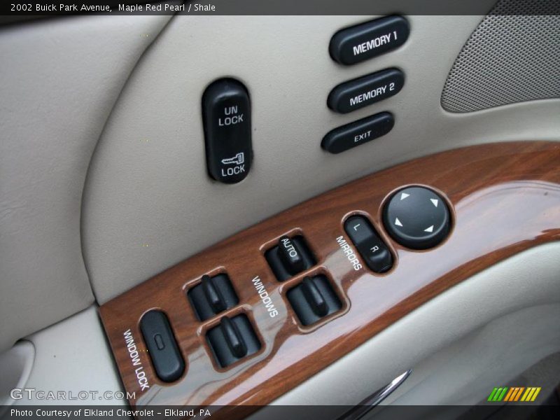 Maple Red Pearl / Shale 2002 Buick Park Avenue