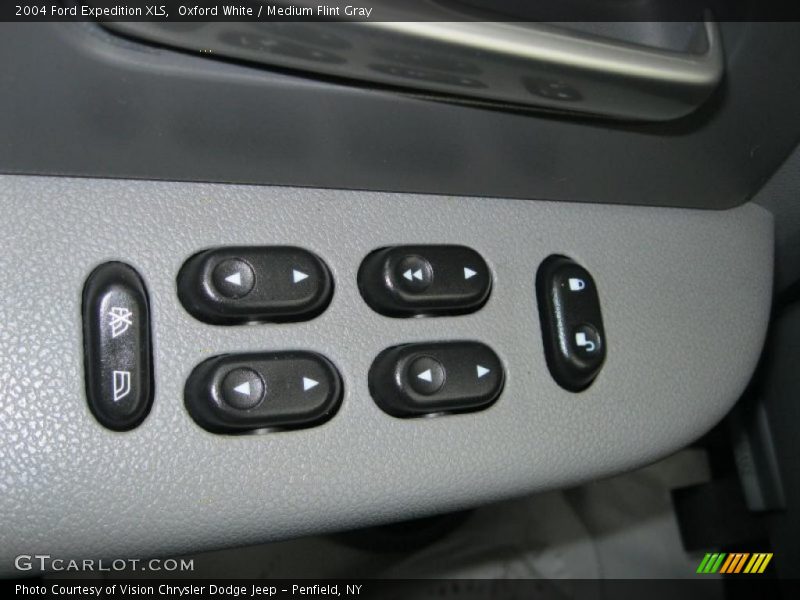 Oxford White / Medium Flint Gray 2004 Ford Expedition XLS