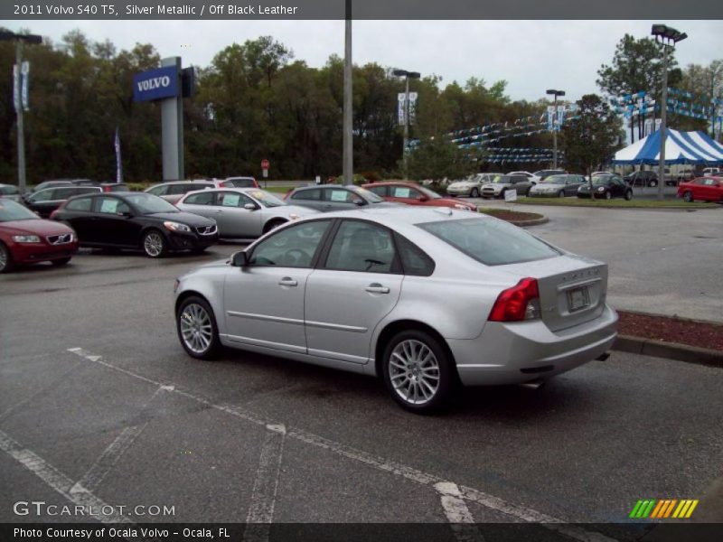Silver Metallic / Off Black Leather 2011 Volvo S40 T5
