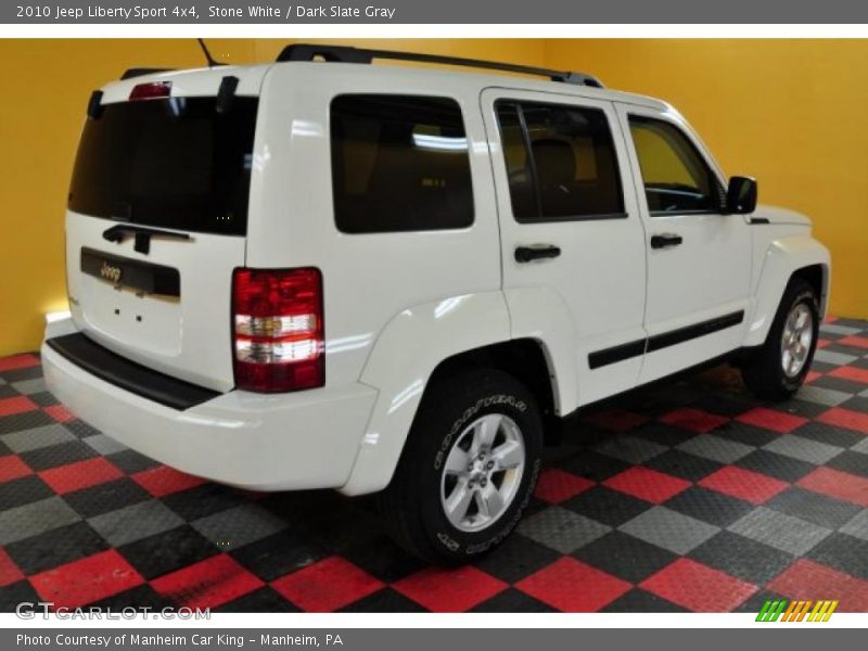Stone White / Dark Slate Gray 2010 Jeep Liberty Sport 4x4