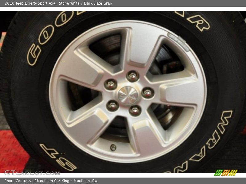 Stone White / Dark Slate Gray 2010 Jeep Liberty Sport 4x4