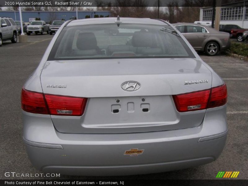 Radiant Silver / Gray 2010 Hyundai Sonata GLS