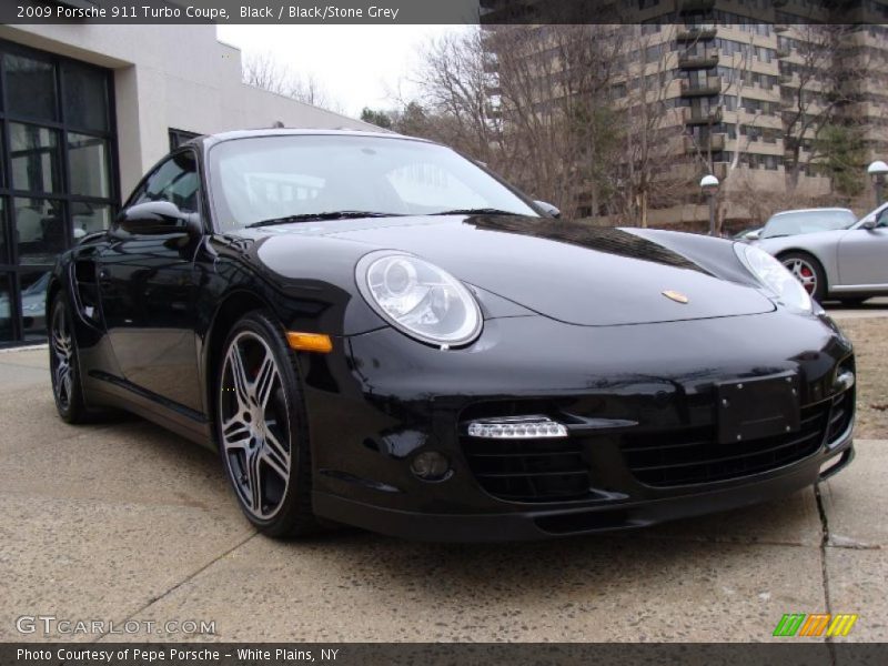 Front 3/4 View of 2009 911 Turbo Coupe