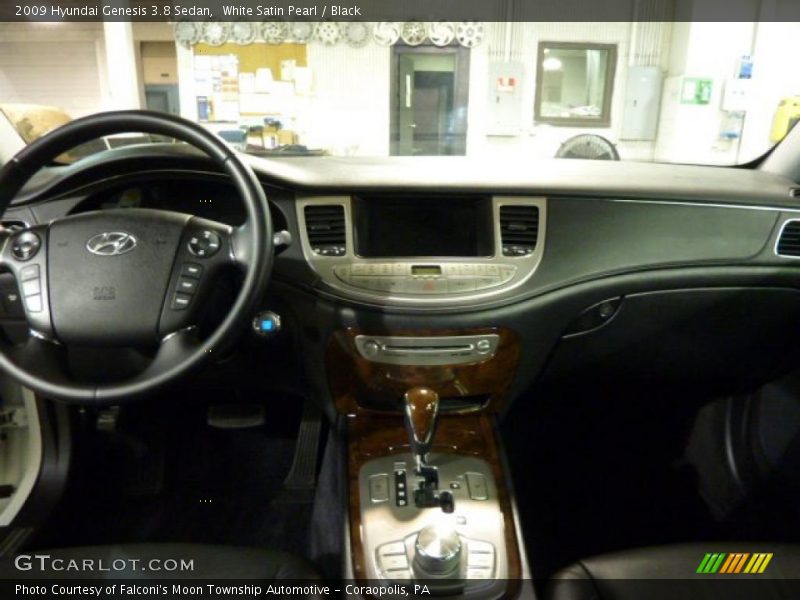 White Satin Pearl / Black 2009 Hyundai Genesis 3.8 Sedan