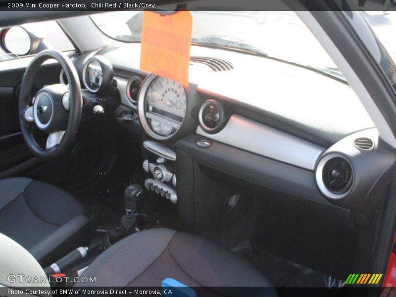 Chili Red / Black/Grey 2009 Mini Cooper Hardtop