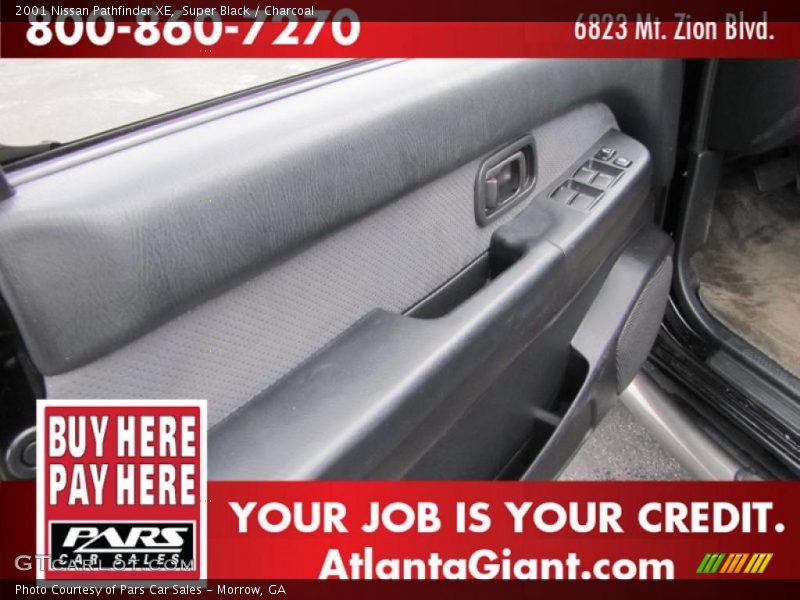 Super Black / Charcoal 2001 Nissan Pathfinder XE