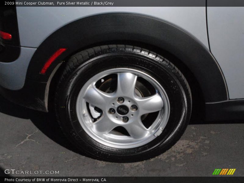 Pure Silver Metallic / Black/Grey 2009 Mini Cooper Clubman