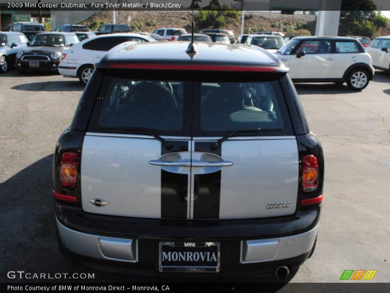 Pure Silver Metallic / Black/Grey 2009 Mini Cooper Clubman