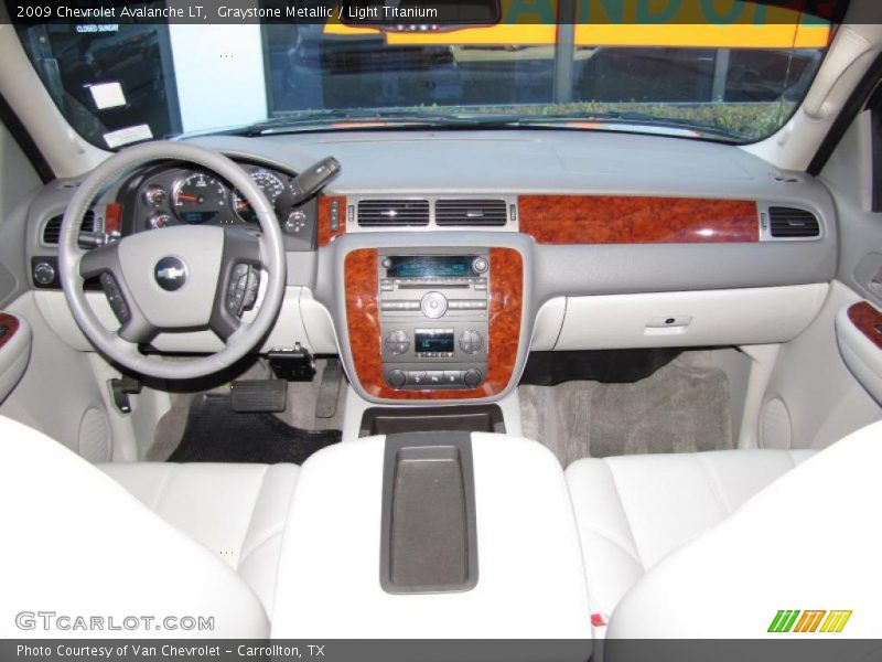 Dashboard of 2009 Avalanche LT