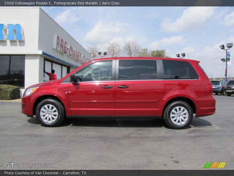  2009 Routan S Pomegranate Red Metallic
