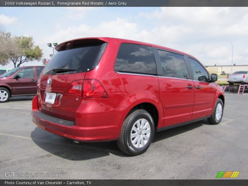Pomegranate Red Metallic / Aero Grey 2009 Volkswagen Routan S