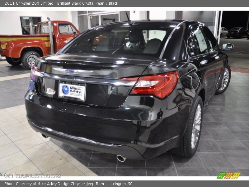 Brilliant Black Crystal Pearl / Black 2011 Chrysler 200 Limited