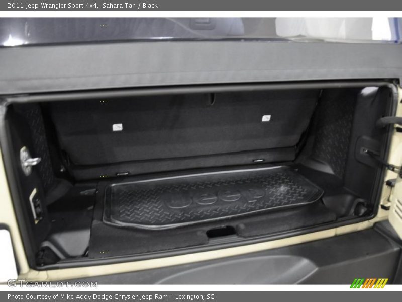 Sahara Tan / Black 2011 Jeep Wrangler Sport 4x4