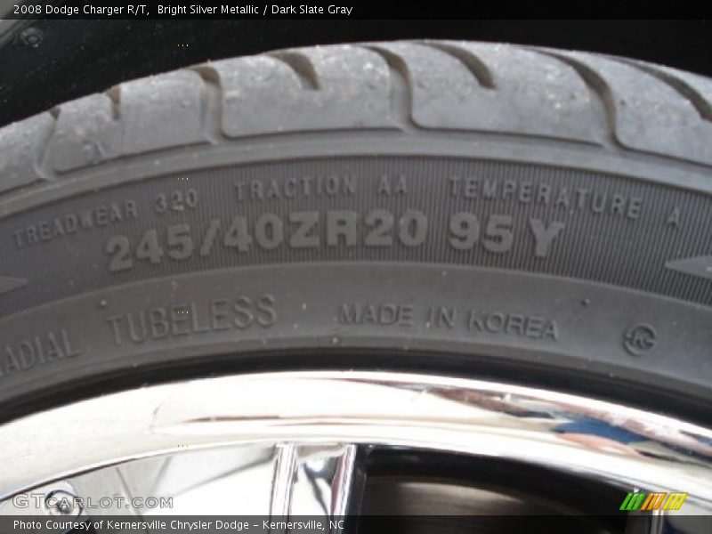 Bright Silver Metallic / Dark Slate Gray 2008 Dodge Charger R/T